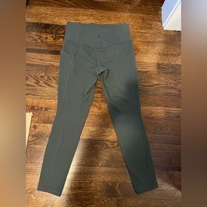 Athleta Salutation Stash Pocket Leggings (Size SP)